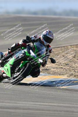 media/Jan-14-2024-SoCal Trackdays (Sun) [[2e55ec21a6]]/Turns 9 and 8 (10am)/